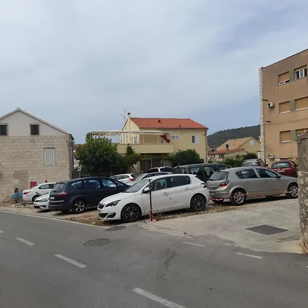 Appartement Filomena In The Center Komiža